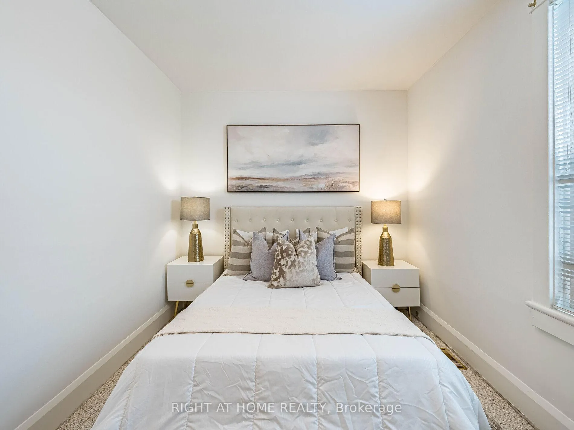 Photo 35 of 28 Erindale Avenue, Toronto, Playter Estates-Danforth — HOMEH
