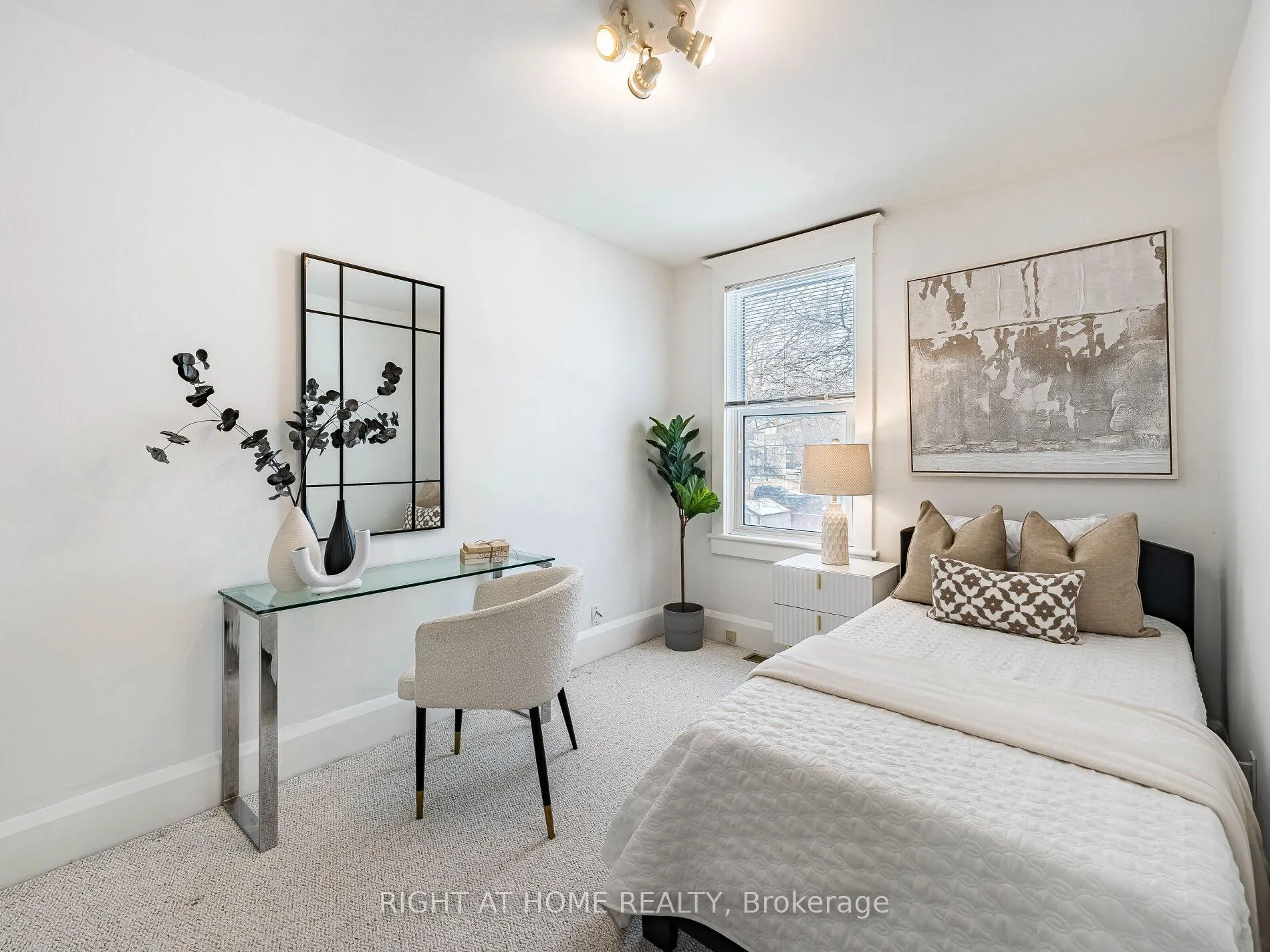Photo 37 of 28 Erindale Avenue, Toronto, Playter Estates-Danforth — HOMEH