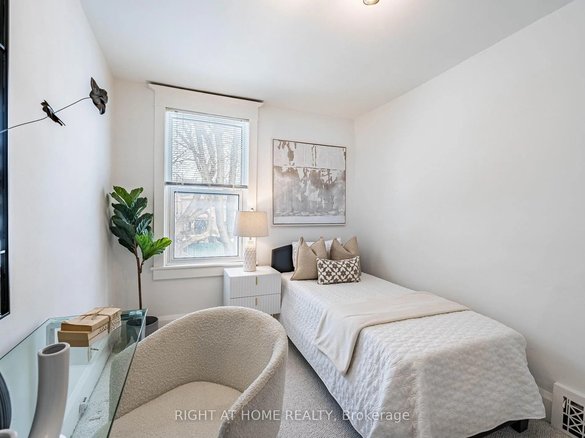 Photo 38 of 28 Erindale Avenue, Toronto, Playter Estates-Danforth — HOMEH