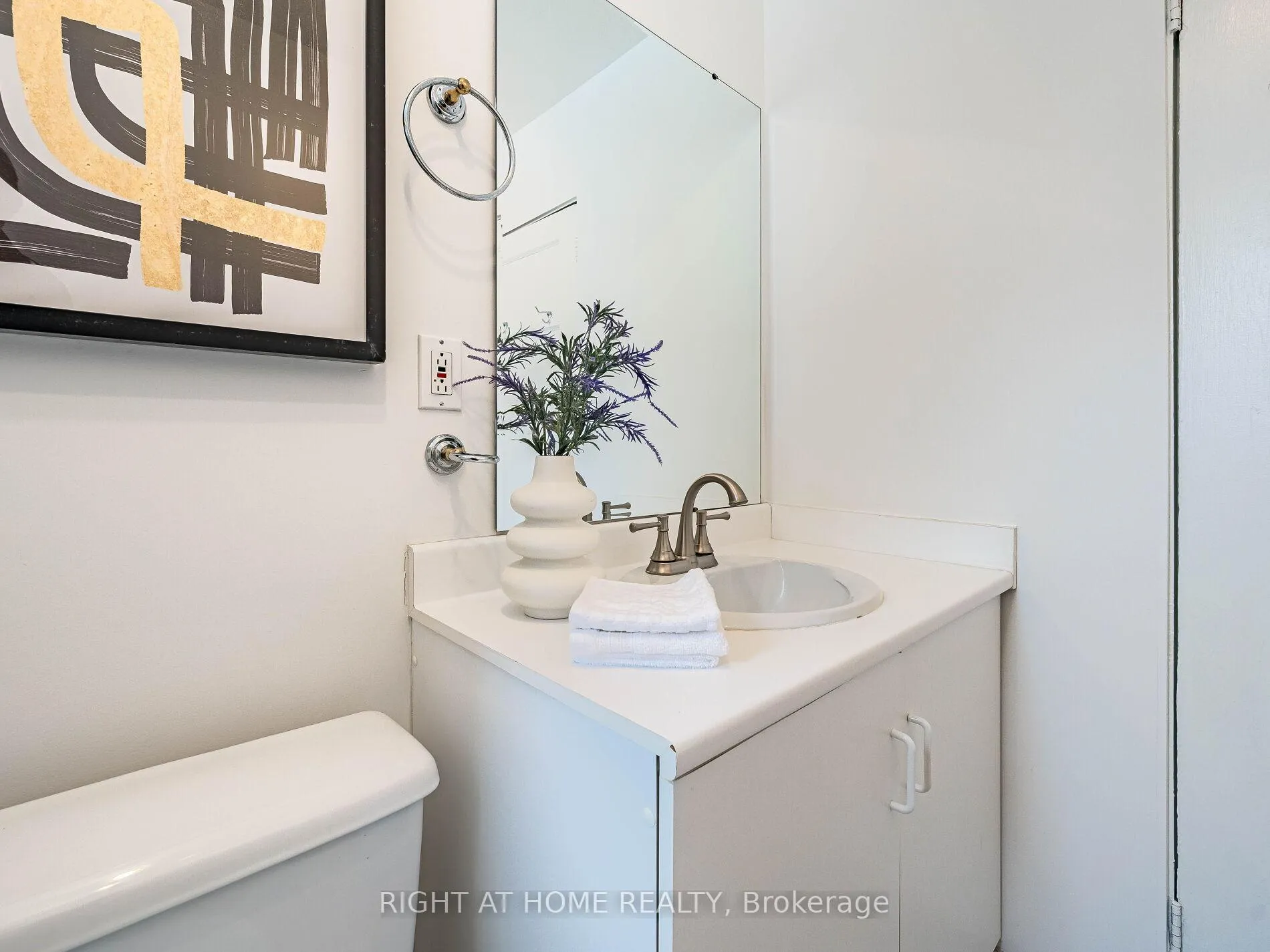 Photo 41 of 28 Erindale Avenue, Toronto, Playter Estates-Danforth — HOMEH