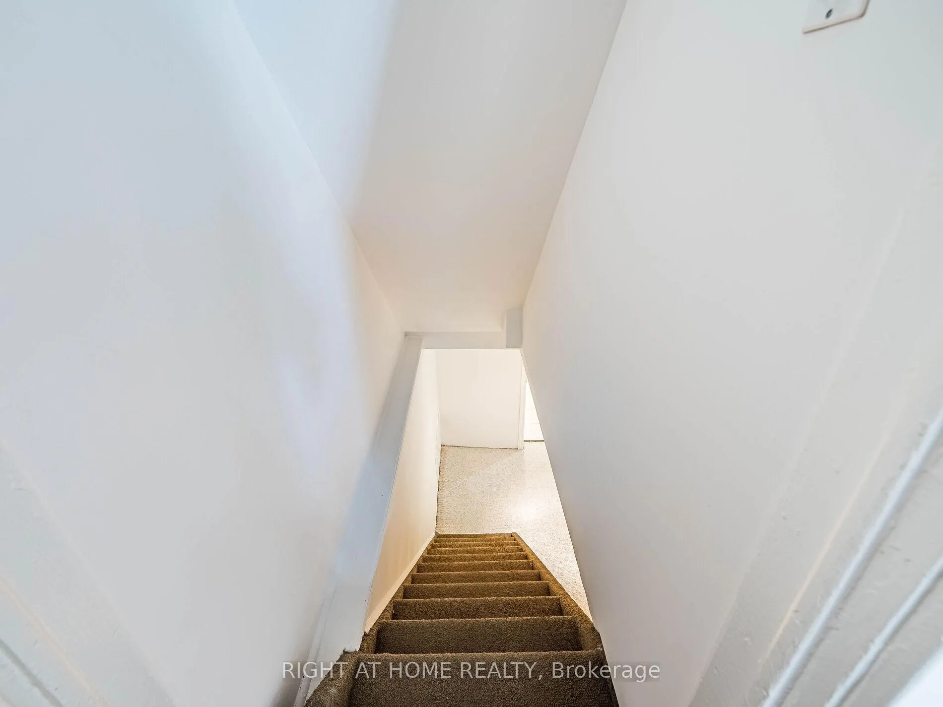 Photo 42 of 28 Erindale Avenue, Toronto, Playter Estates-Danforth — HOMEH