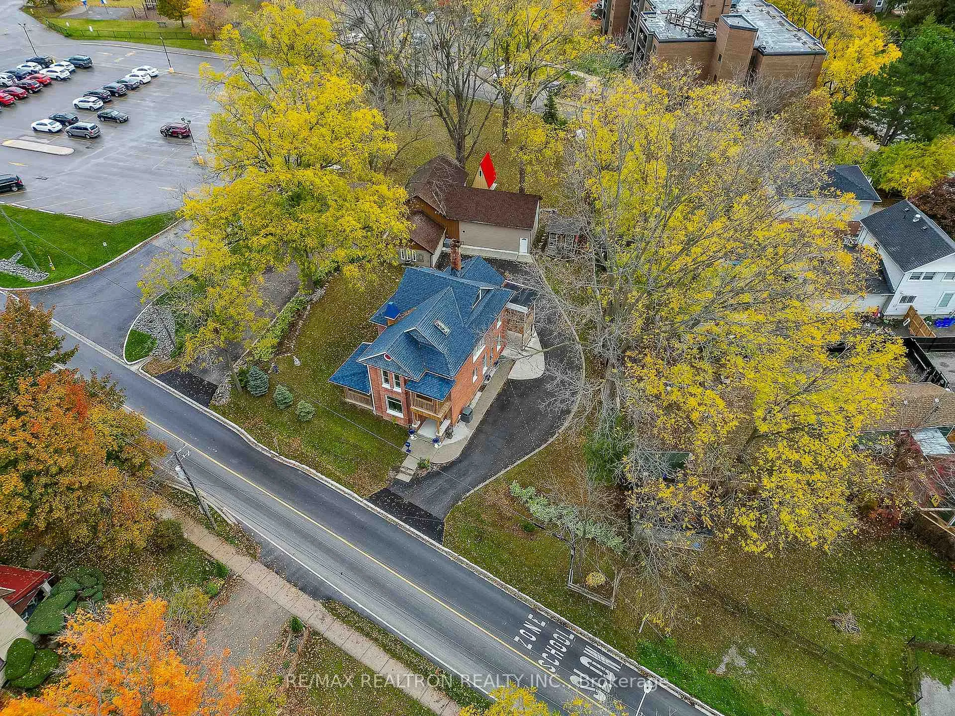 Photo 44 of 9 The Queensway, Georgina, Keswick North — HOMEH