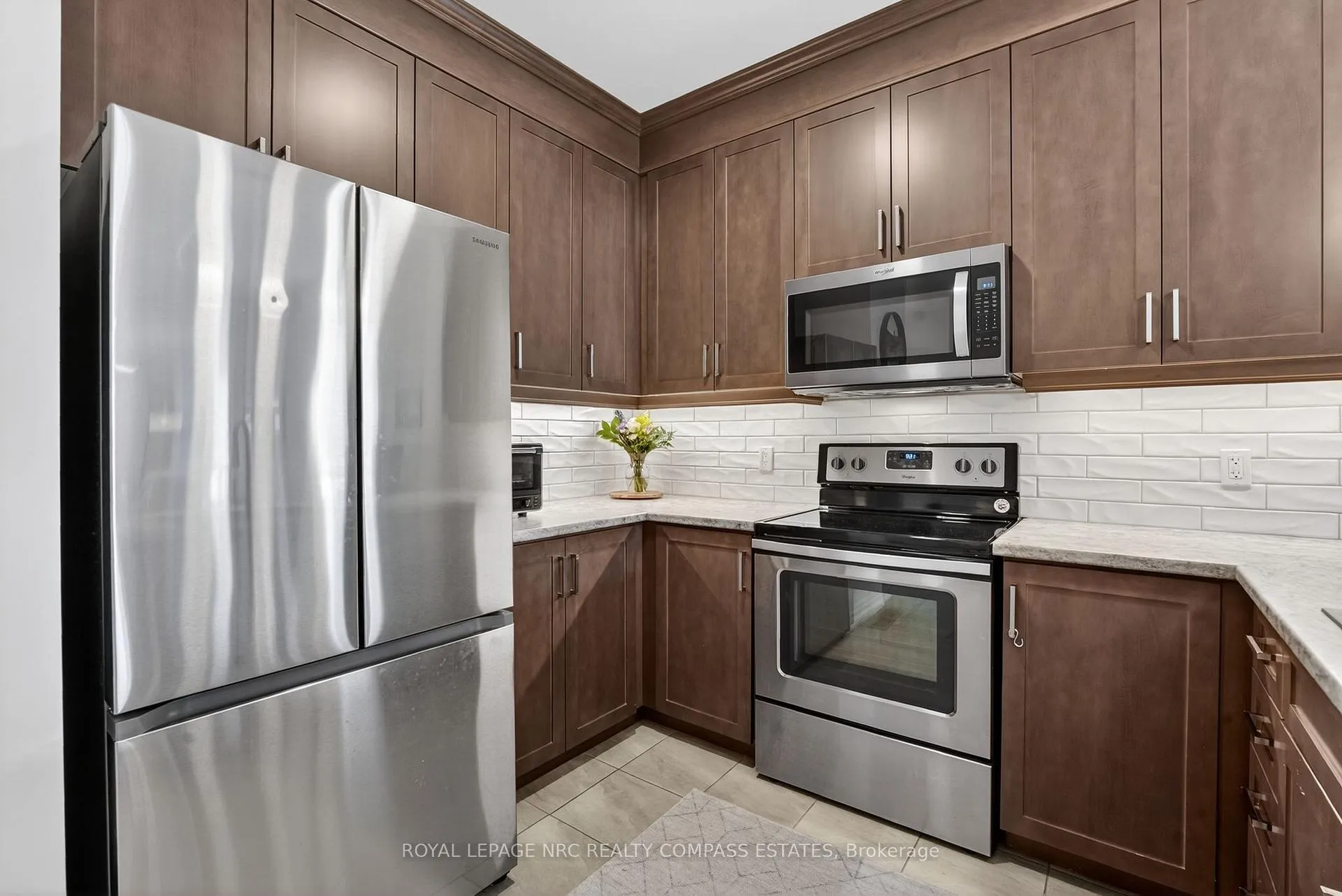 Photo 12 of 37 Ellis Avenue, St. Catharines, Oakdale — HOMEH