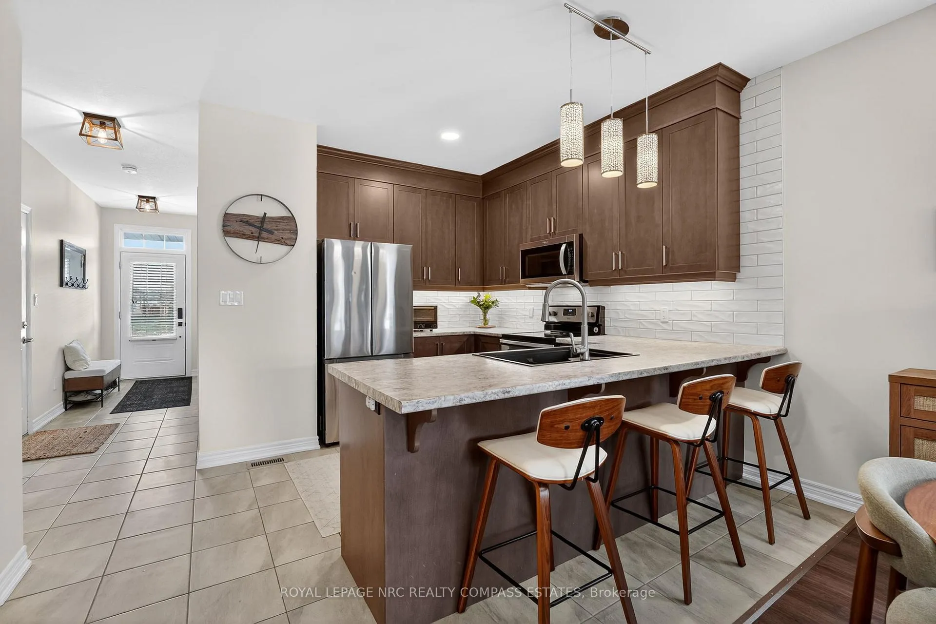 Photo 13 of 37 Ellis Avenue, St. Catharines, Oakdale — HOMEH