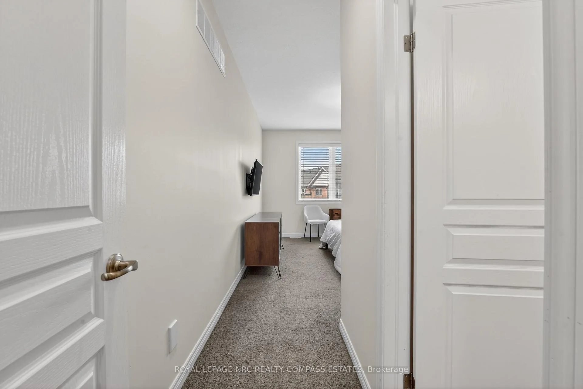 Photo 22 of 37 Ellis Avenue, St. Catharines, Oakdale — HOMEH