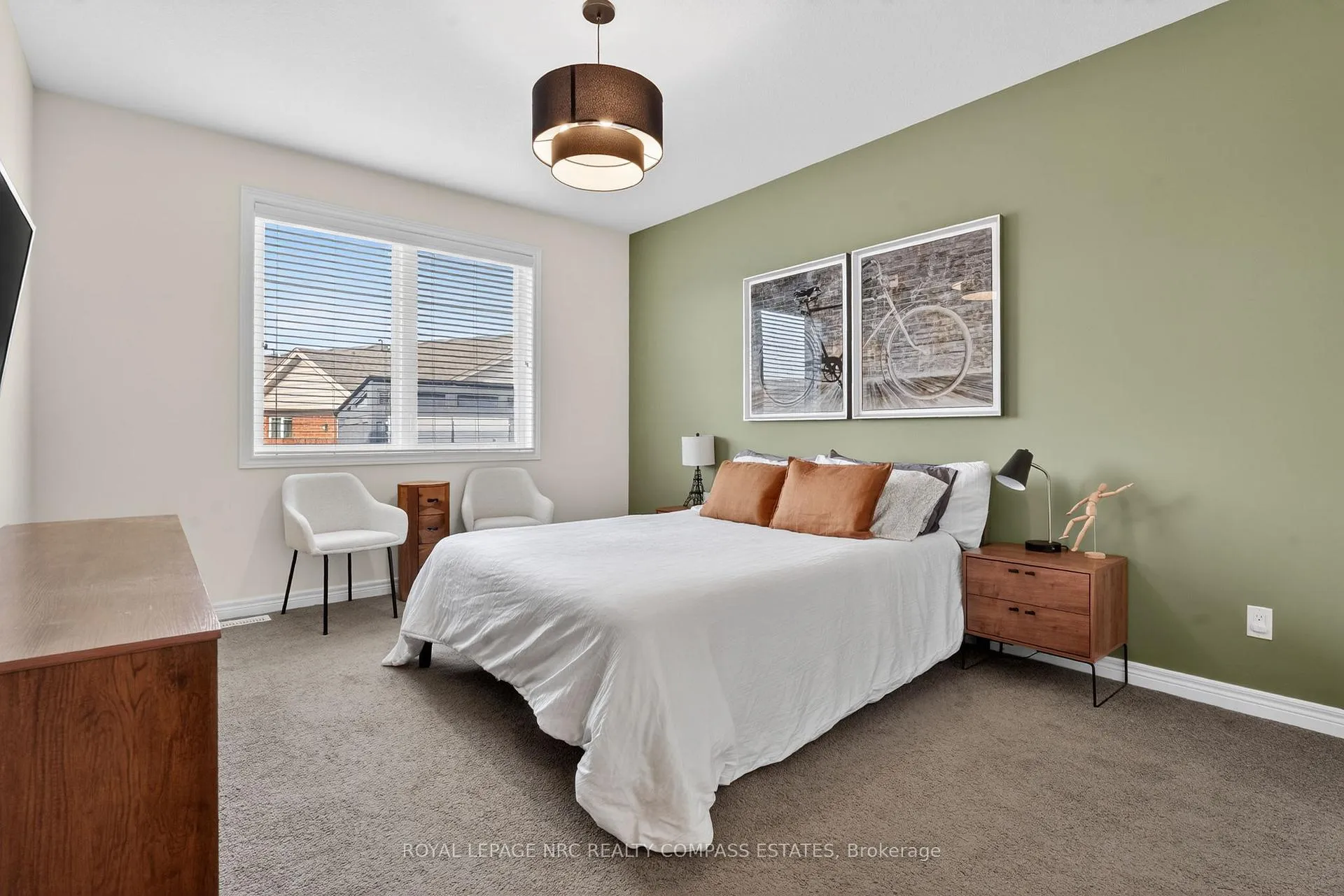 Photo 24 of 37 Ellis Avenue, St. Catharines, Oakdale — HOMEH