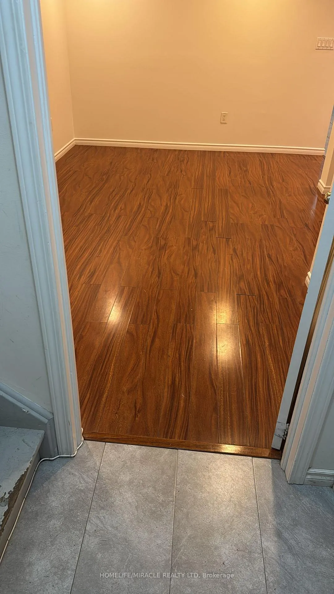 Photo 2 of Unit LOWER, 27 Campwood Crescent, Brampton, Bram East — HOMEH