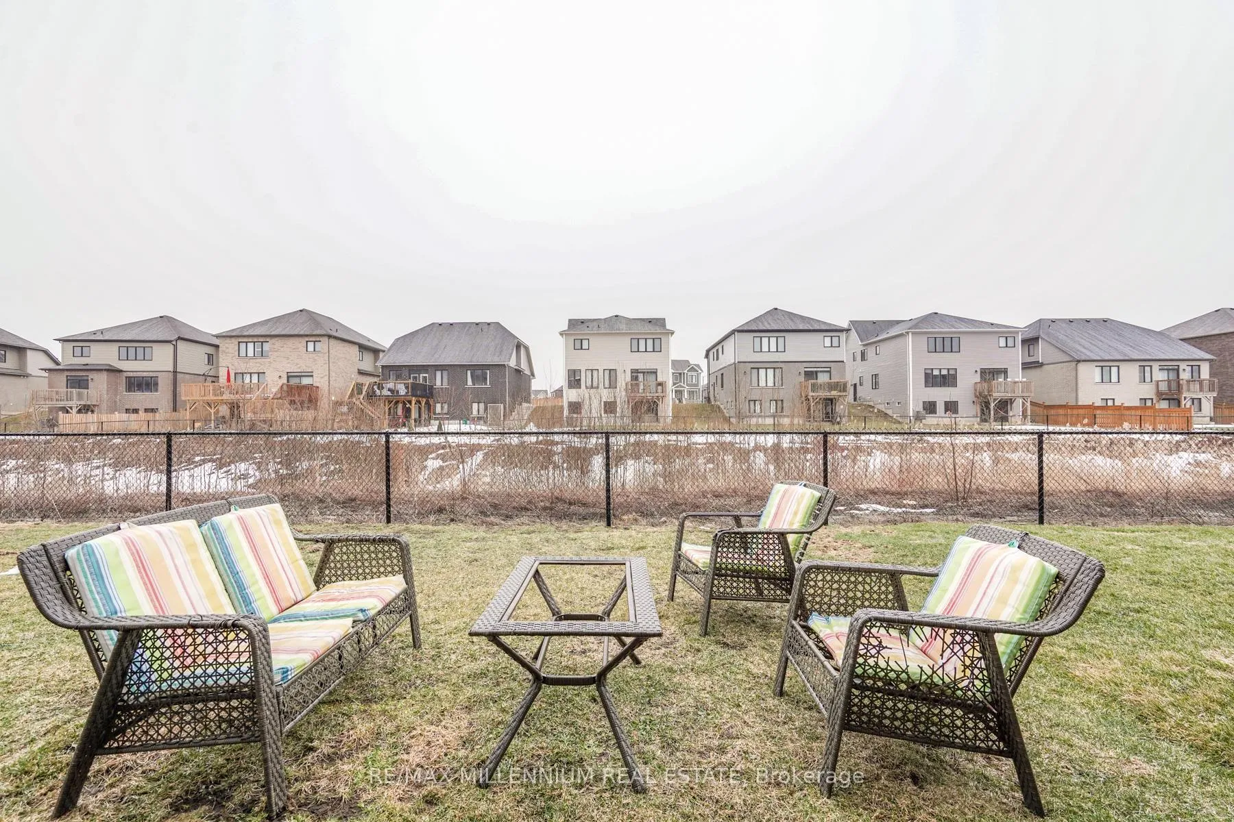 Photo 33 of 299 Vanilla Trail, Thorold, Rolling Meadows — HOMEH