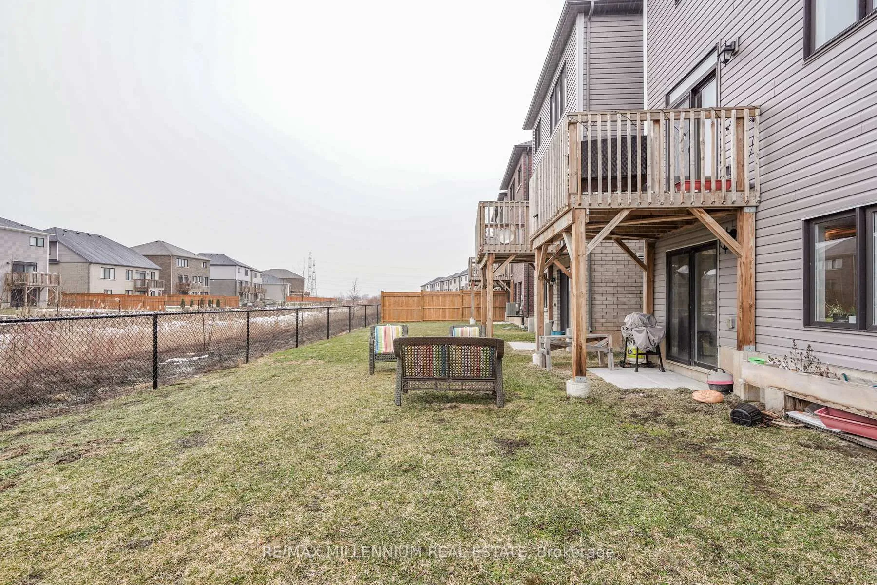 Photo 34 of 299 Vanilla Trail, Thorold, Rolling Meadows — HOMEH