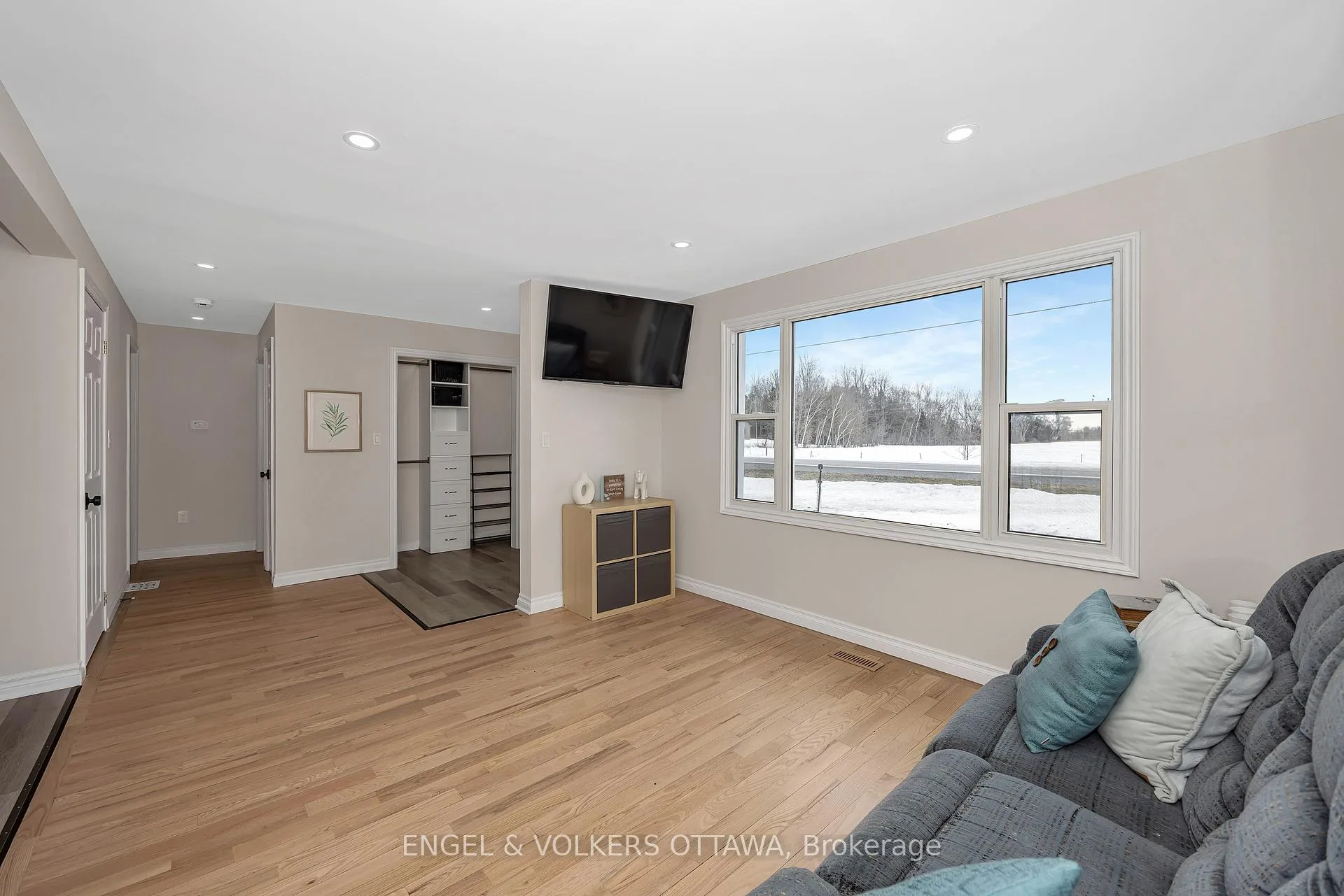 Photo 10 of 4868 Ferry Road, Ottawa, Fitzroy — HOMEH
