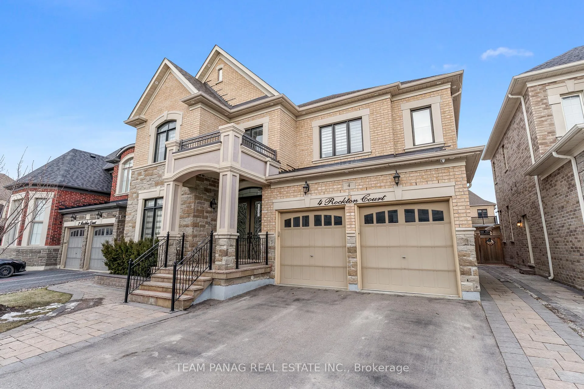 Photo 2 of 4 Rockton Court, Brampton, Toronto Gore Rural Estate — HOMEH