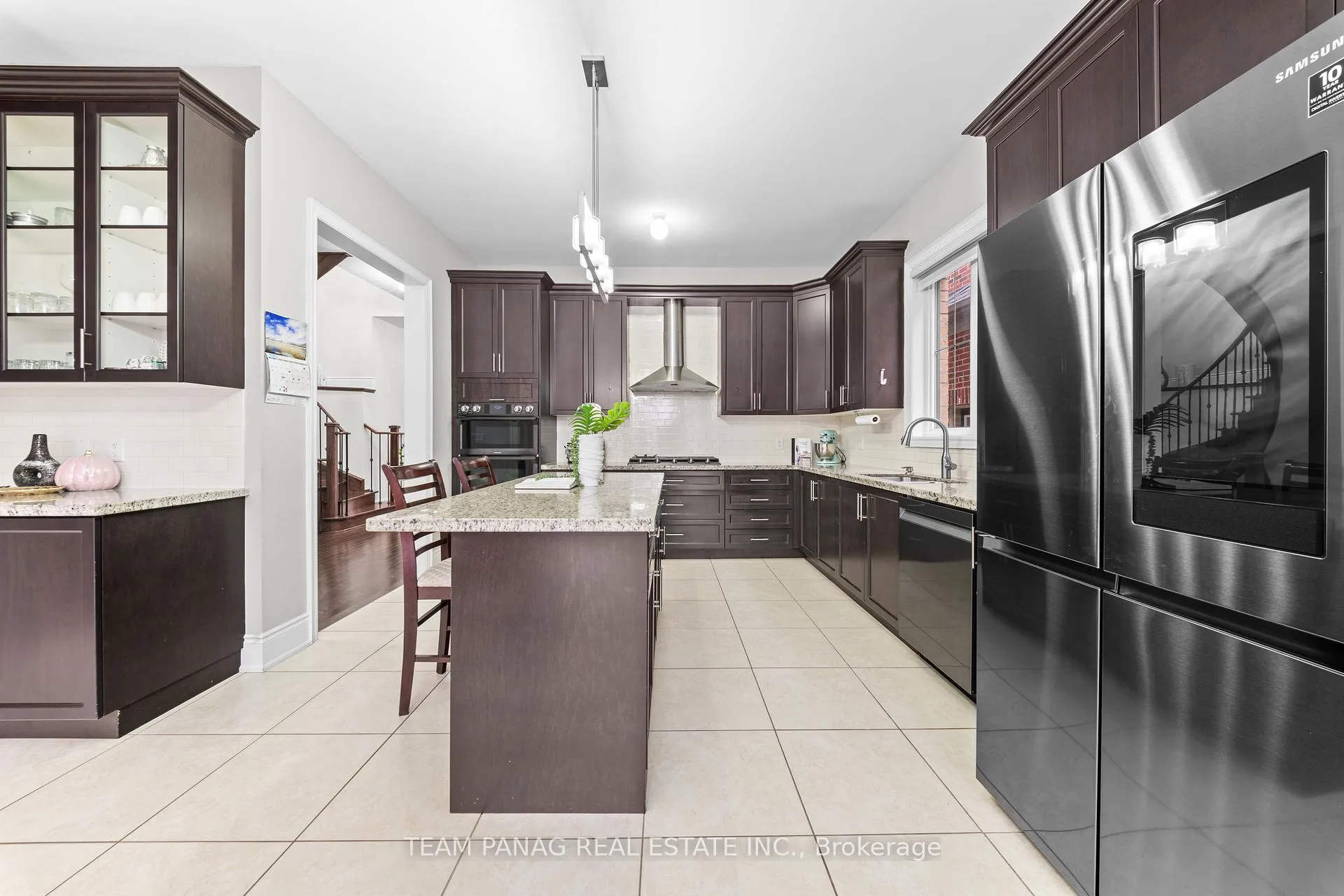 Photo 8 of 4 Rockton Court, Brampton, Toronto Gore Rural Estate — HOMEH