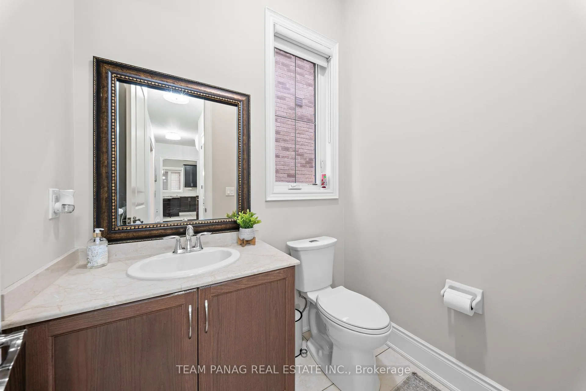 Photo 17 of 4 Rockton Court, Brampton, Toronto Gore Rural Estate — HOMEH