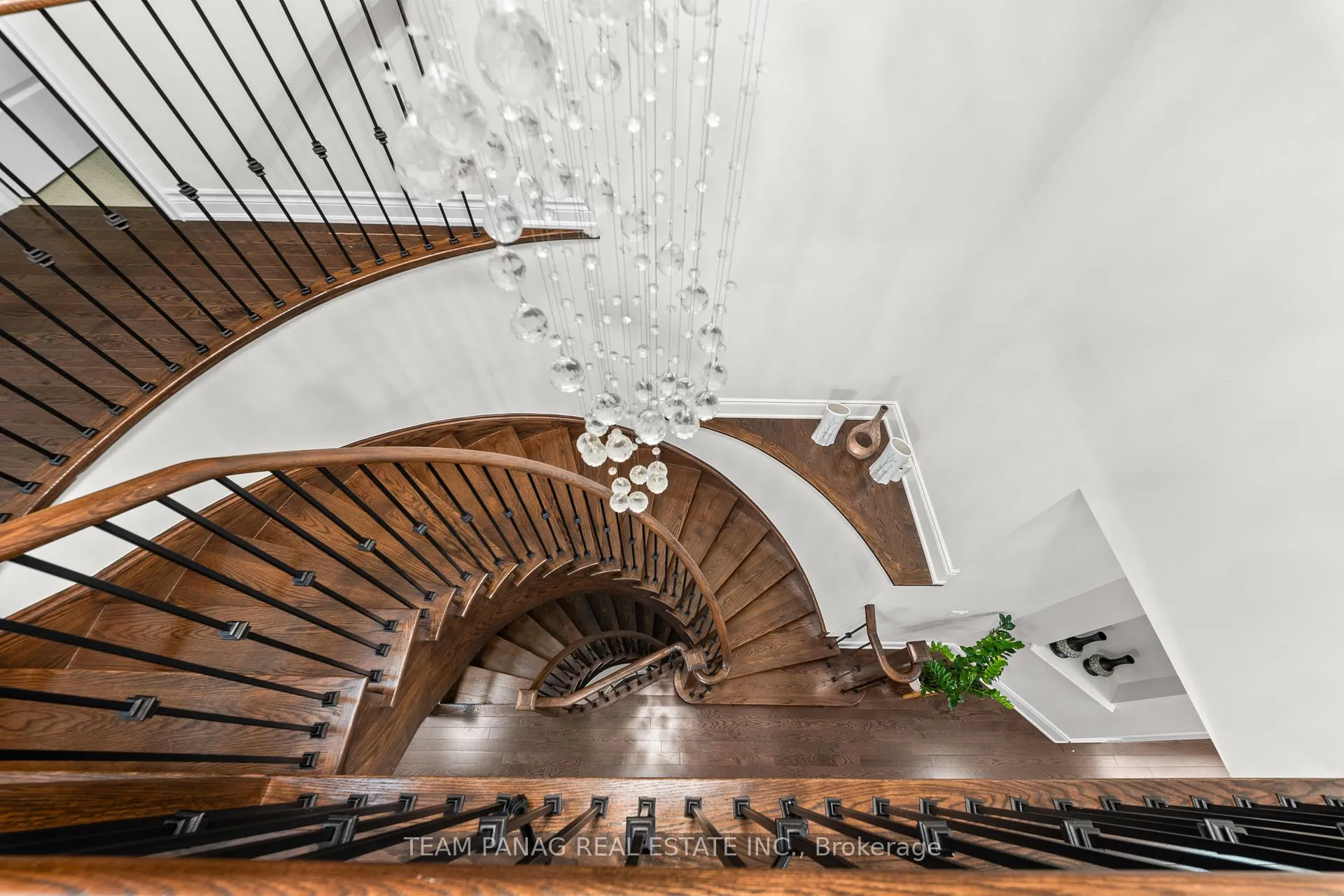 Photo 20 of 4 Rockton Court, Brampton, Toronto Gore Rural Estate — HOMEH