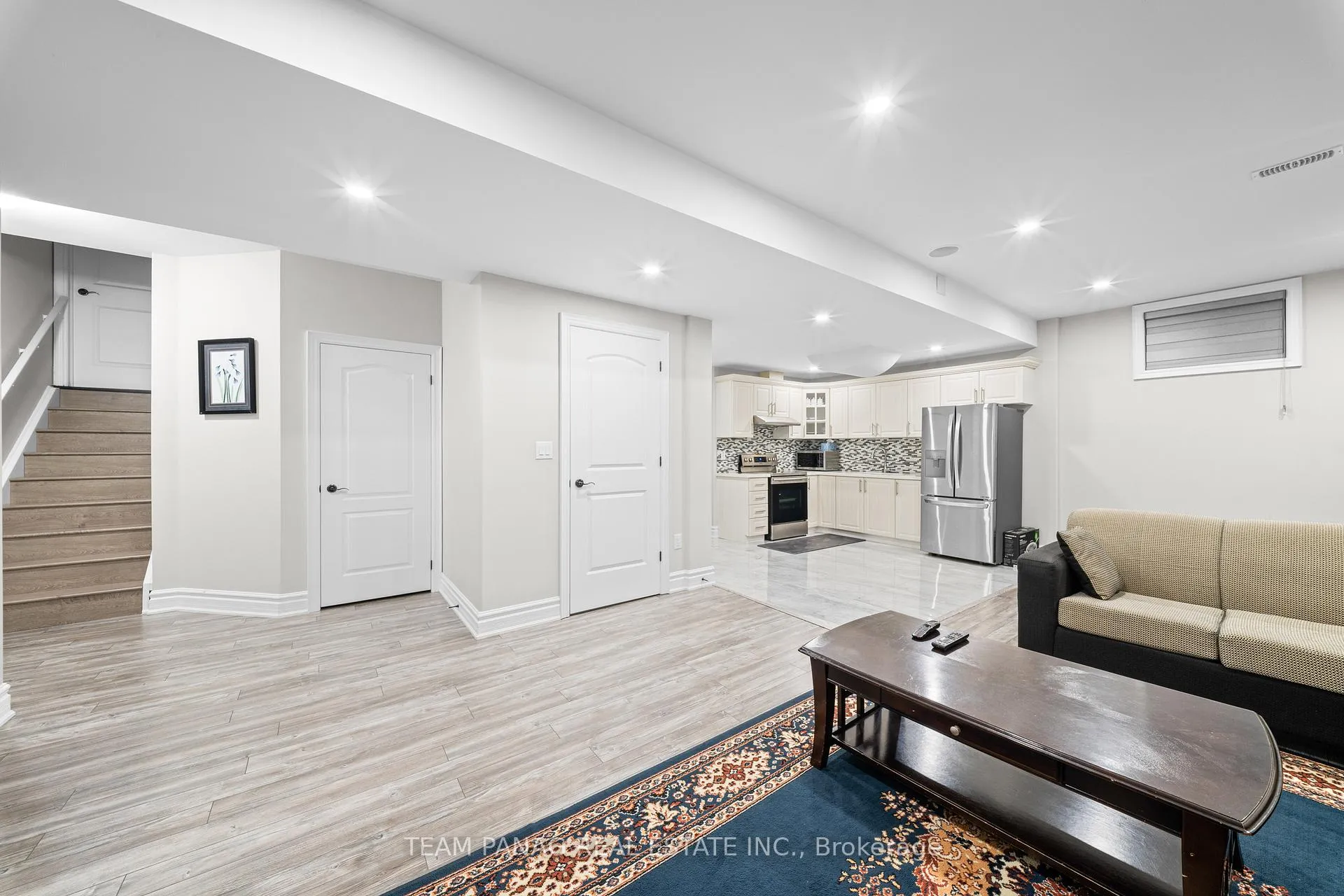 Photo 33 of 4 Rockton Court, Brampton, Toronto Gore Rural Estate — HOMEH