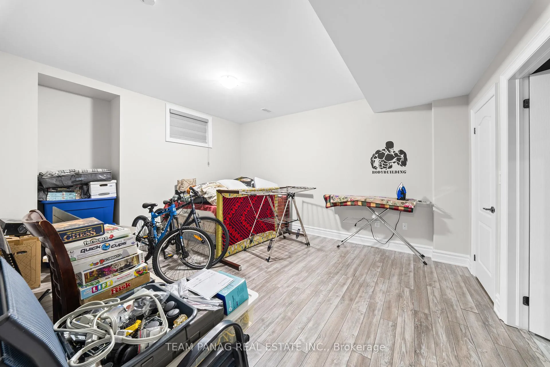 Photo 36 of 4 Rockton Court, Brampton, Toronto Gore Rural Estate — HOMEH