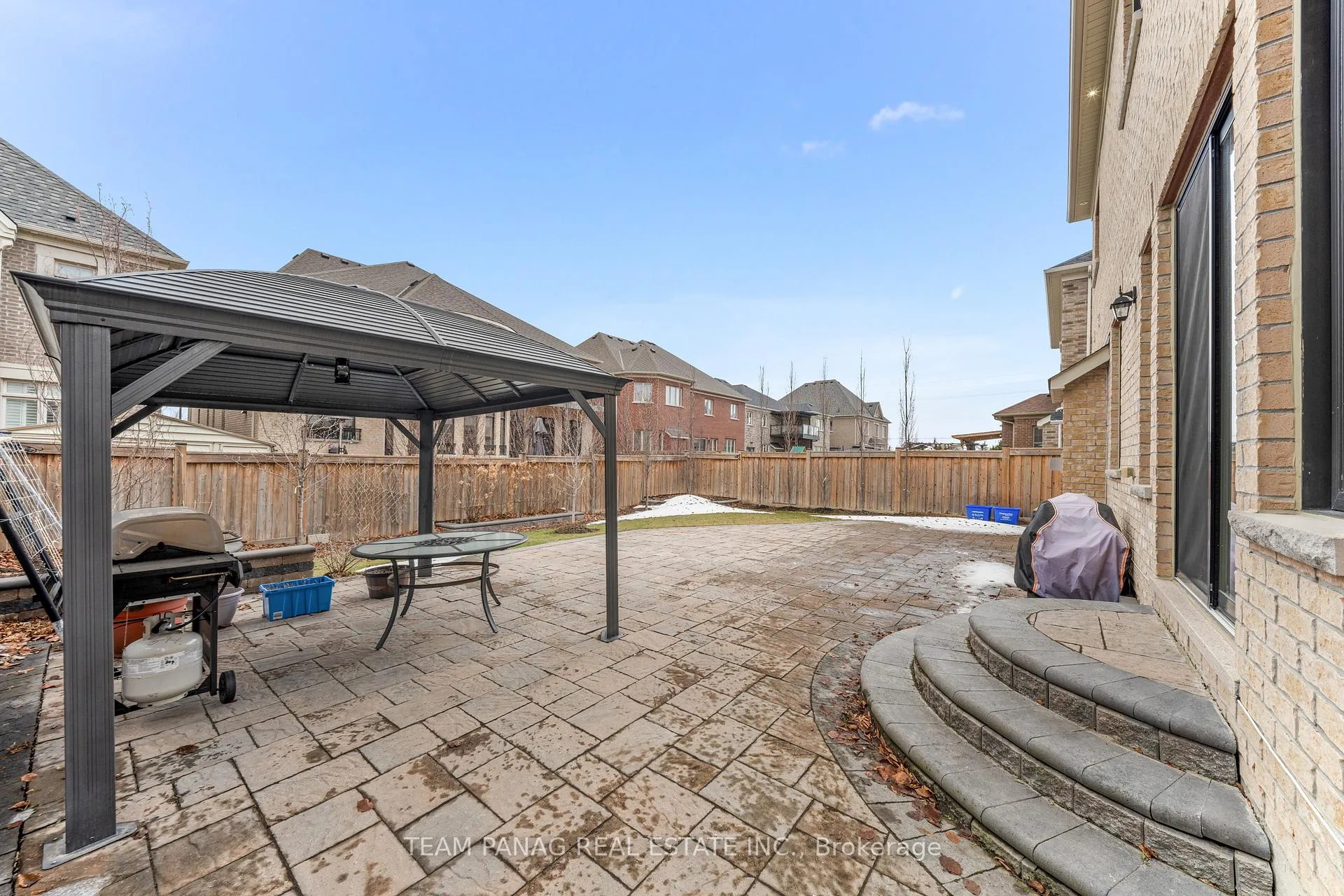 Photo 38 of 4 Rockton Court, Brampton, Toronto Gore Rural Estate — HOMEH