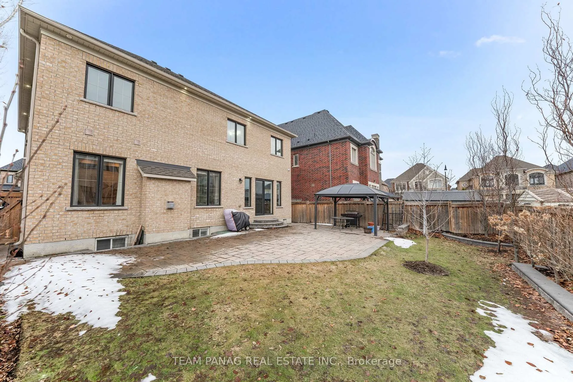Photo 39 of 4 Rockton Court, Brampton, Toronto Gore Rural Estate — HOMEH