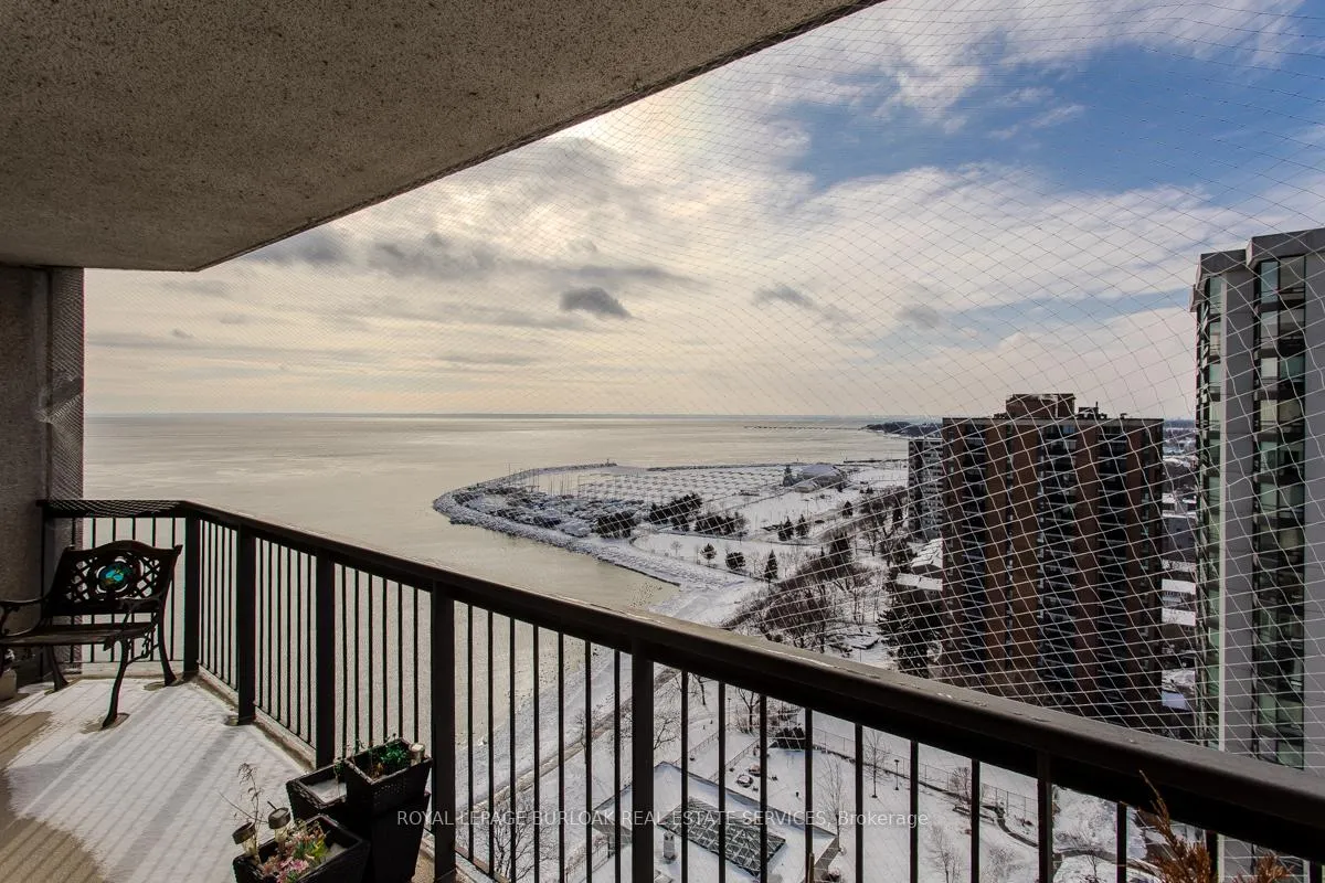 Photo 10 of Unit 2008, 2170 Marine Drive, Oakville, Bronte — HOMEH