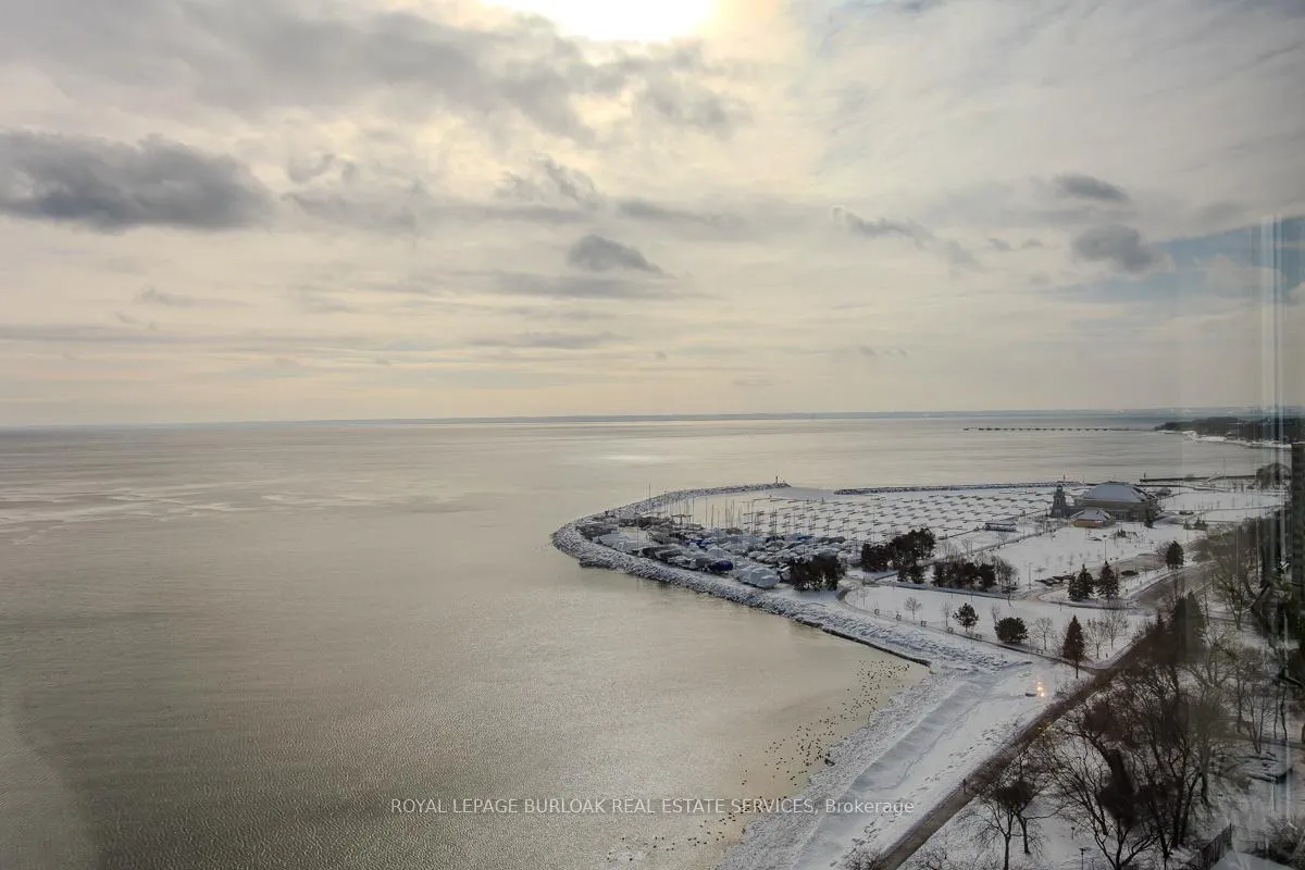 Photo 19 of Unit 2008, 2170 Marine Drive, Oakville, Bronte — HOMEH