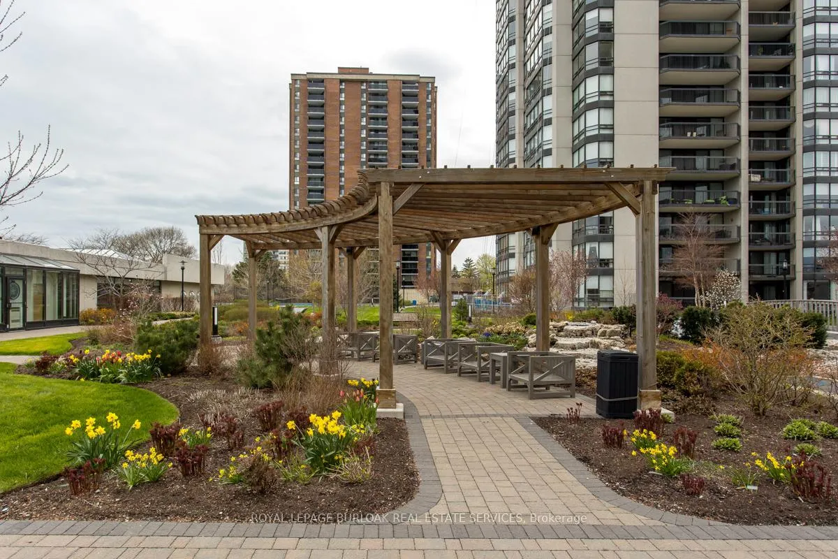 Photo 26 of Unit 2008, 2170 Marine Drive, Oakville, Bronte — HOMEH