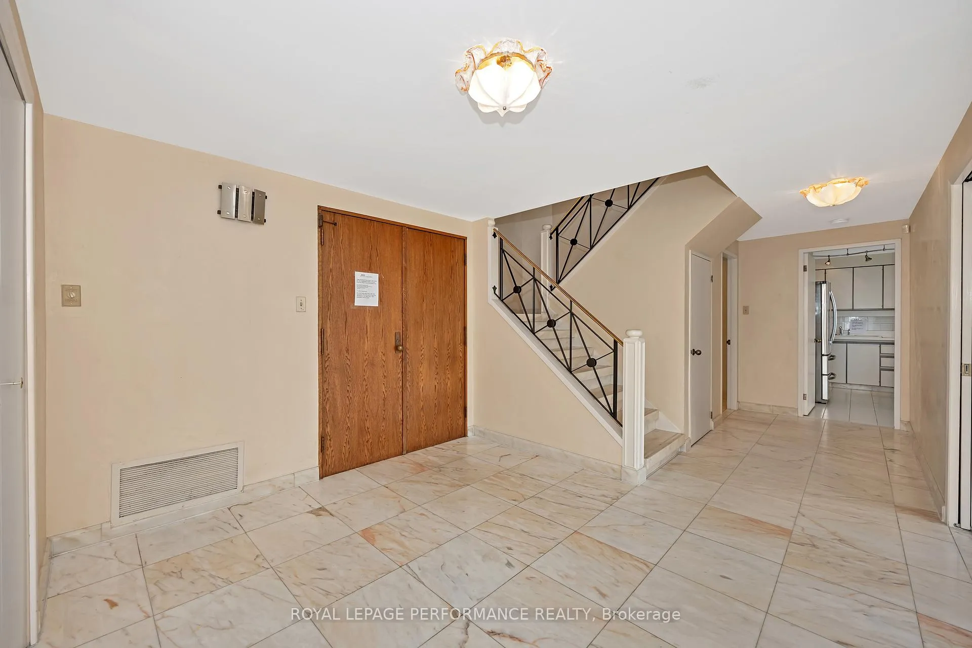 Photo 9 of Unit 1204, 40 Boteler Street, Ottawa, Lower Town/Byward Market — HOMEH