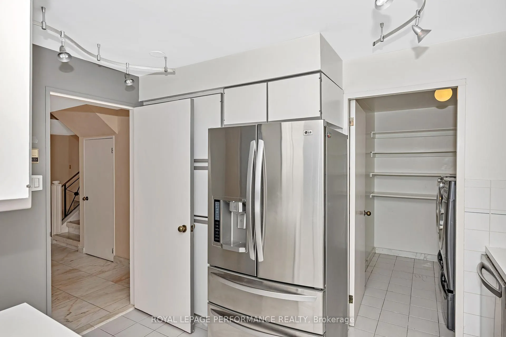 Photo 21 of Unit 1204, 40 Boteler Street, Ottawa, Lower Town/Byward Market — HOMEH