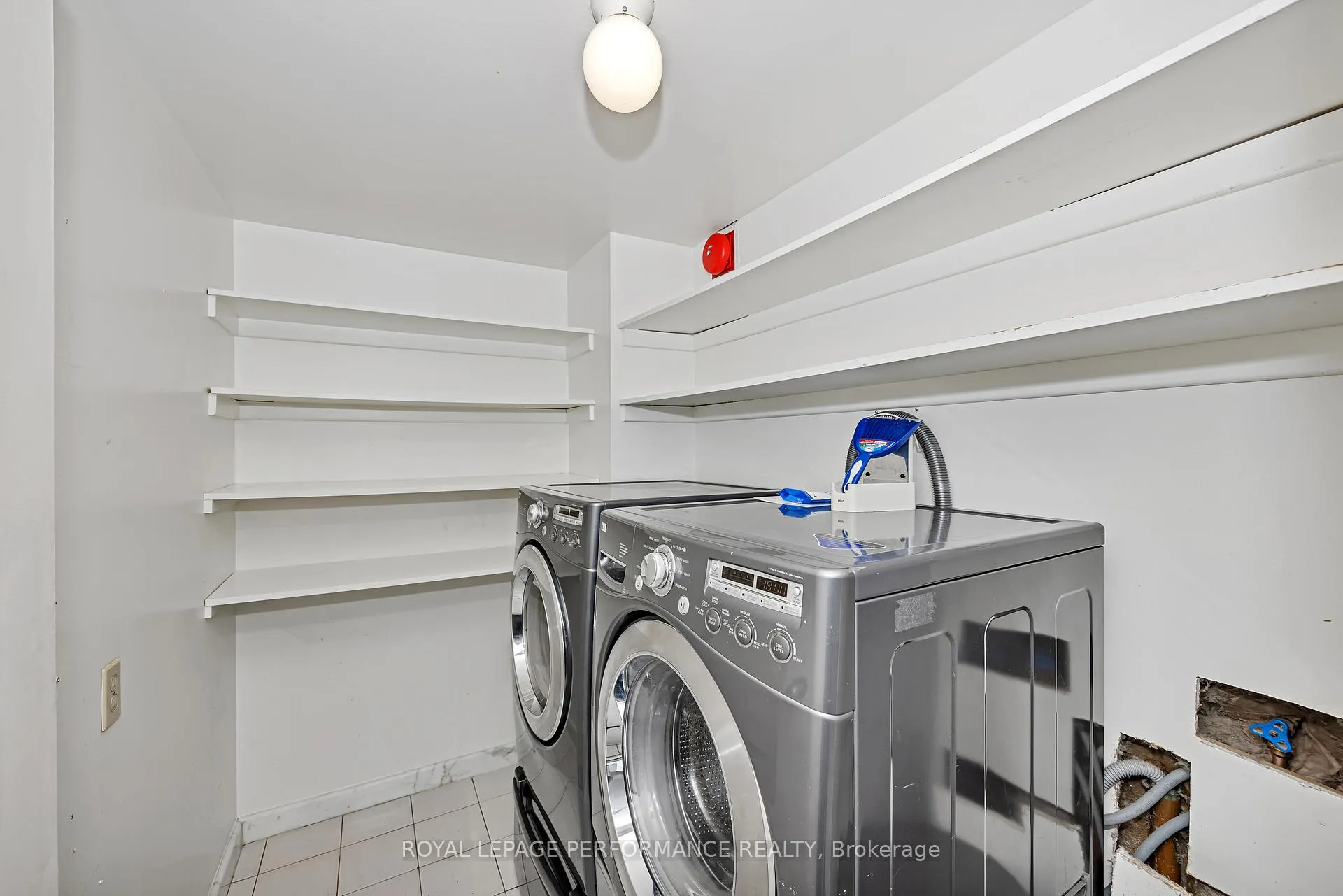 Photo 22 of Unit 1204, 40 Boteler Street, Ottawa, Lower Town/Byward Market — HOMEH