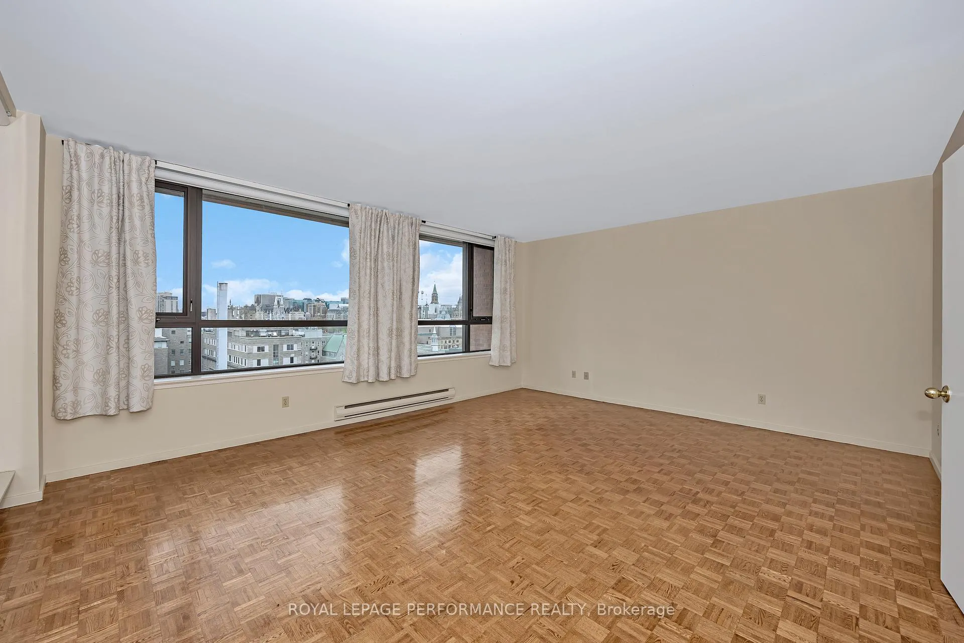 Photo 29 of Unit 1204, 40 Boteler Street, Ottawa, Lower Town/Byward Market — HOMEH