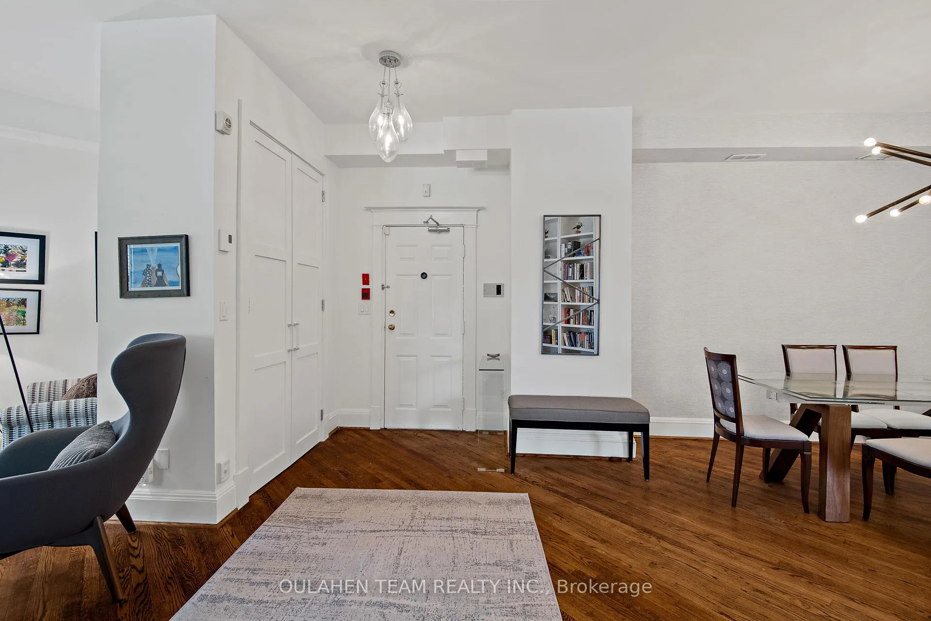 Photo 3 of Unit 103, 75 Crescent Road, Toronto, Rosedale-Moore Park — HOMEH
