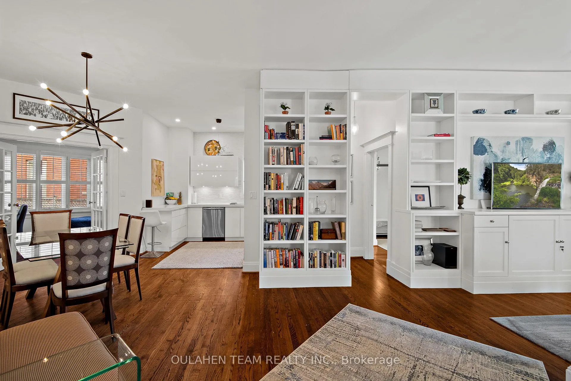 Photo 4 of Unit 103, 75 Crescent Road, Toronto, Rosedale-Moore Park — HOMEH