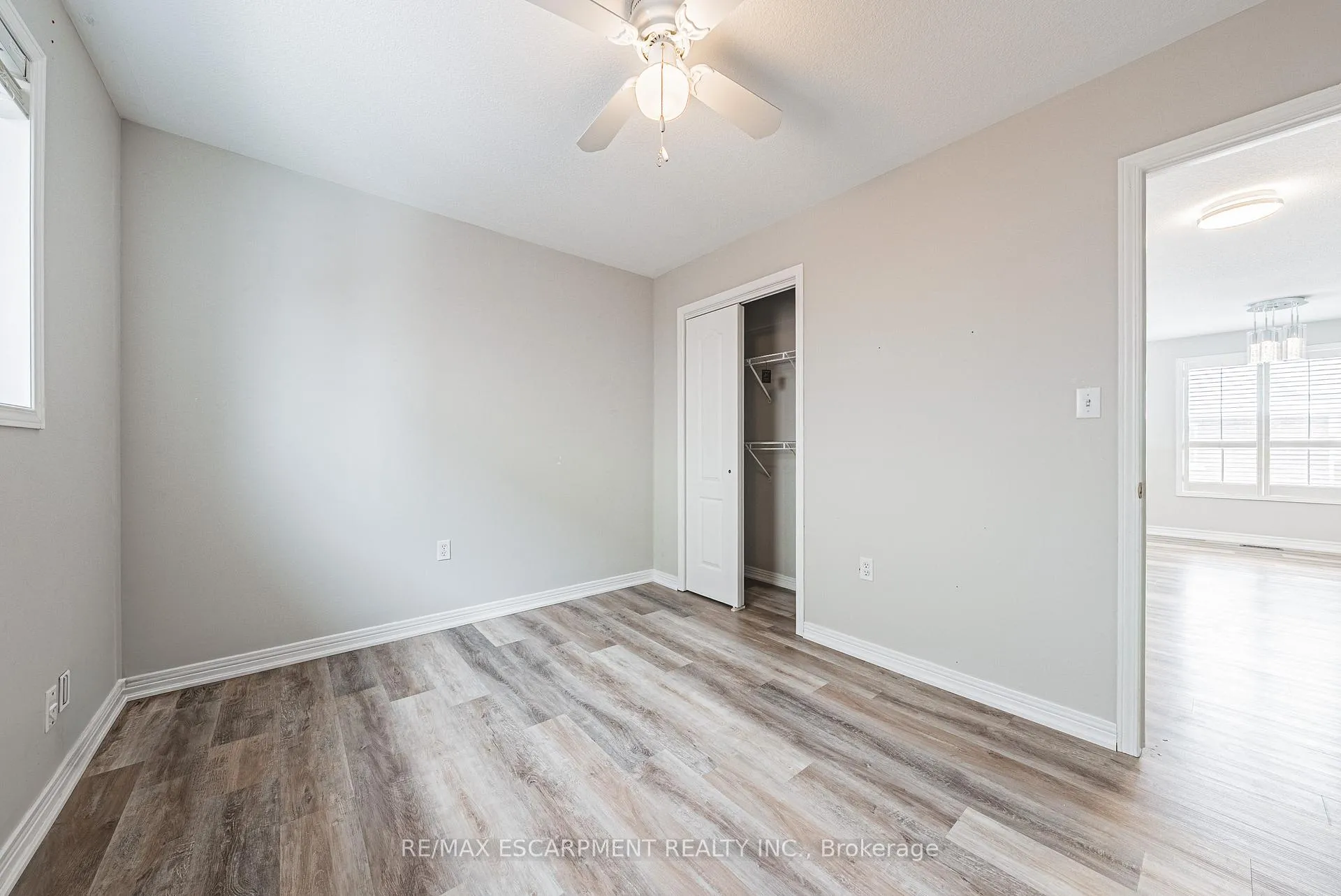 Photo 13 of Unit 1, 12 Shadetree Crescent, Hamilton, Stoney Creek Mountain — HOMEH