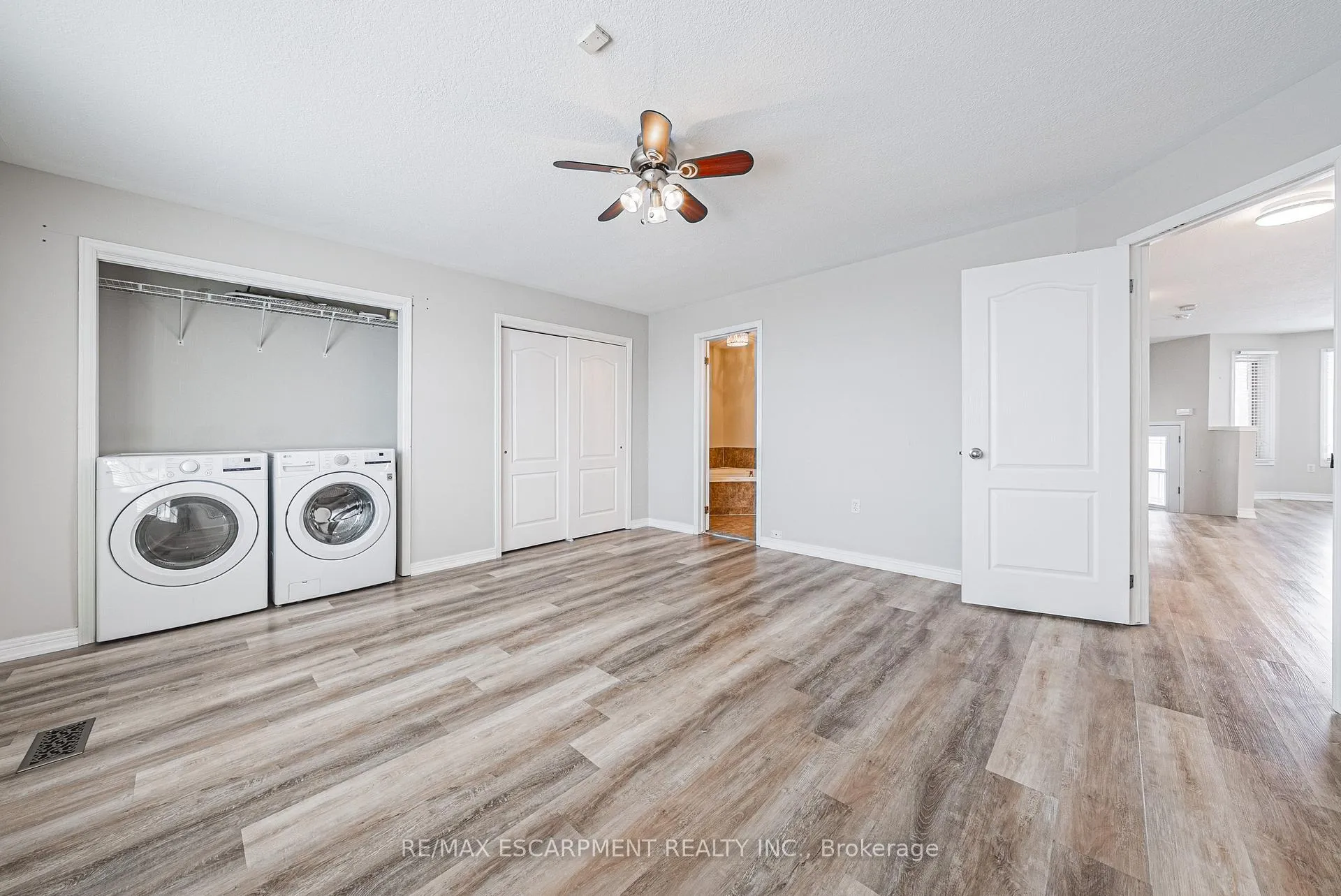 Photo 16 of Unit 1, 12 Shadetree Crescent, Hamilton, Stoney Creek Mountain — HOMEH