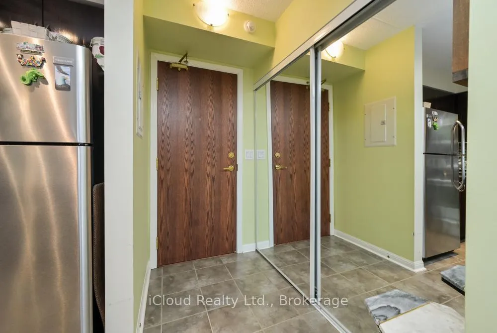 Photo 5 of Unit 301, 65 Via Rosedale Way, Brampton, Sandringham-Wellington — HOMEH