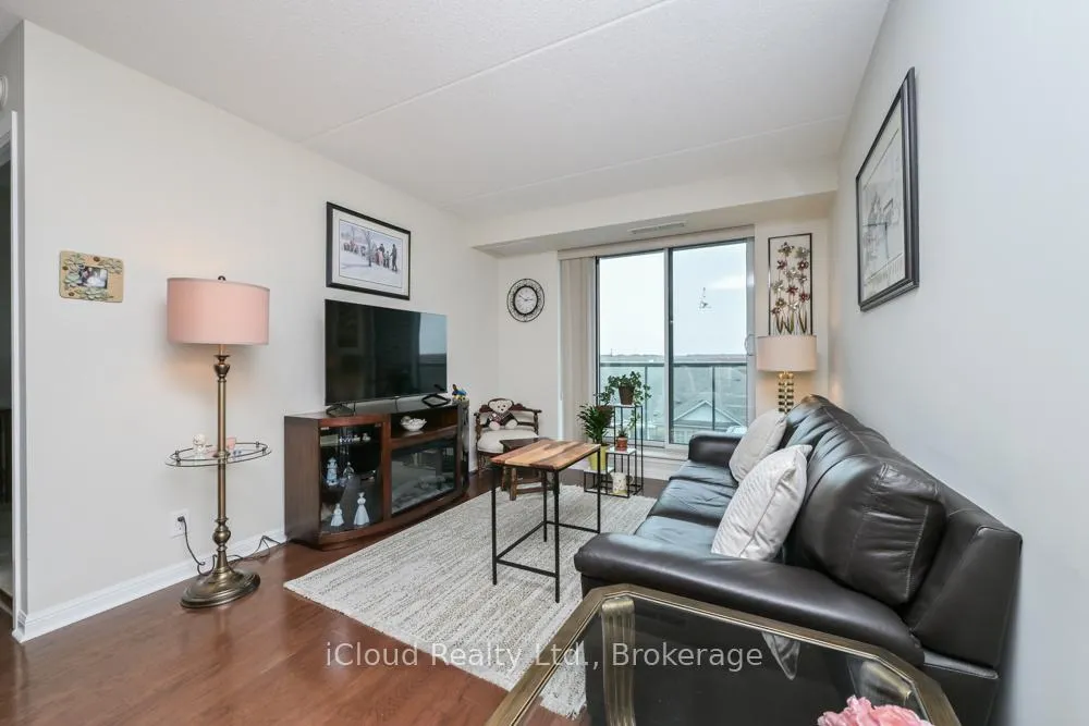 Photo 11 of Unit 301, 65 Via Rosedale Way, Brampton, Sandringham-Wellington — HOMEH