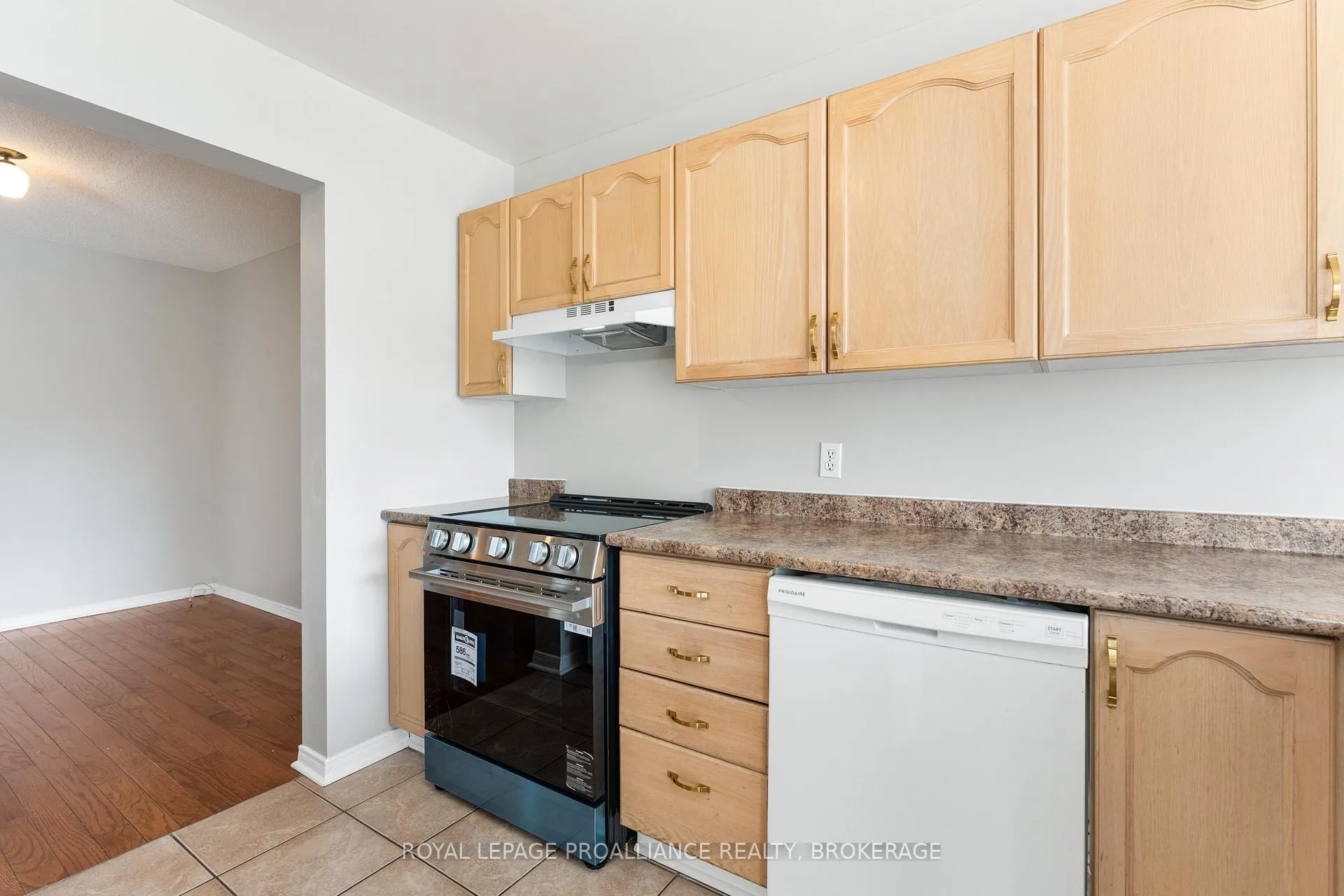 Photo 25 of 397 Malabar Drive, Kingston, East Gardiners Rd — HOMEH