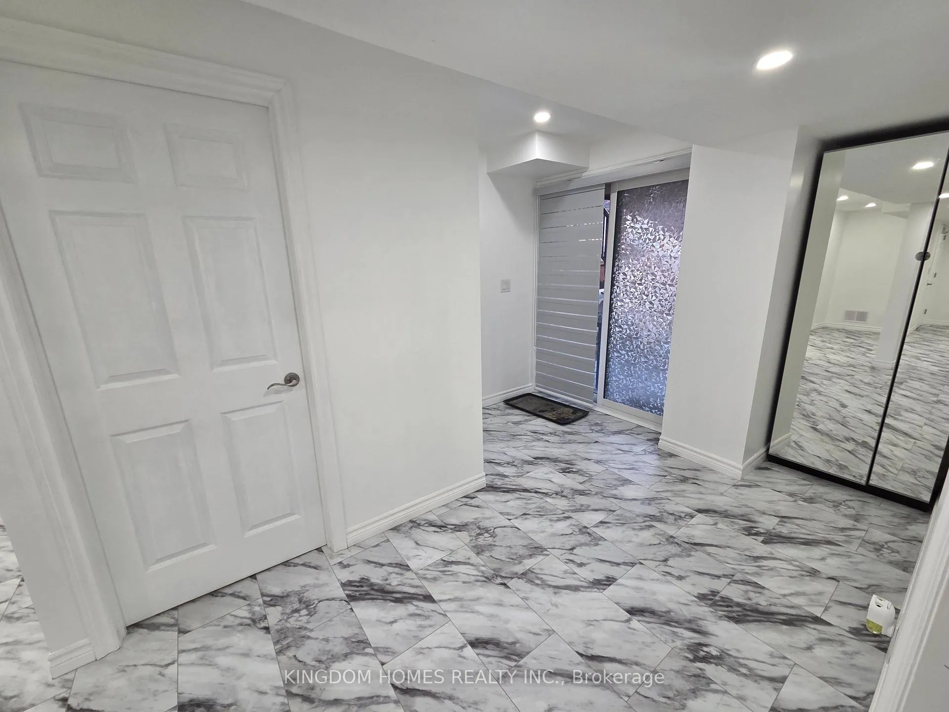 Photo 1 of Unit Basement, 122 Kennedy Boulevard, New Tecumseth, Alliston — HOMEH