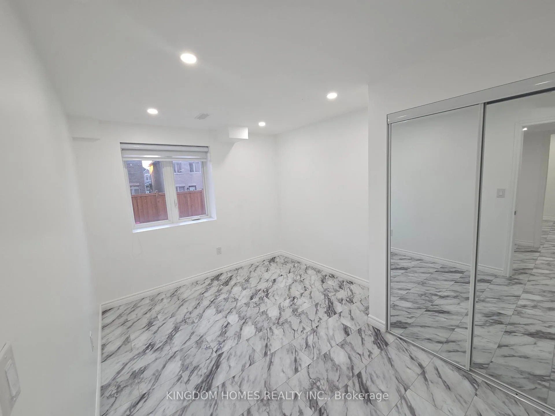 Photo 5 of Unit Basement, 122 Kennedy Boulevard, New Tecumseth, Alliston — HOMEH