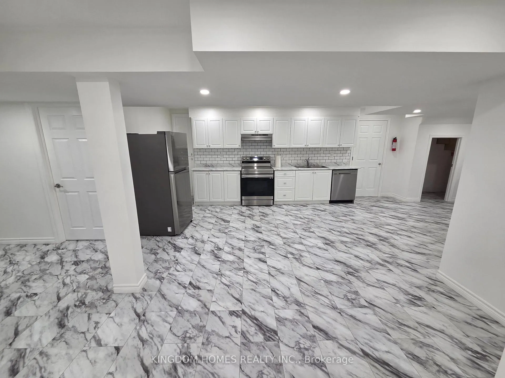 Photo 12 of Unit Basement, 122 Kennedy Boulevard, New Tecumseth, Alliston — HOMEH