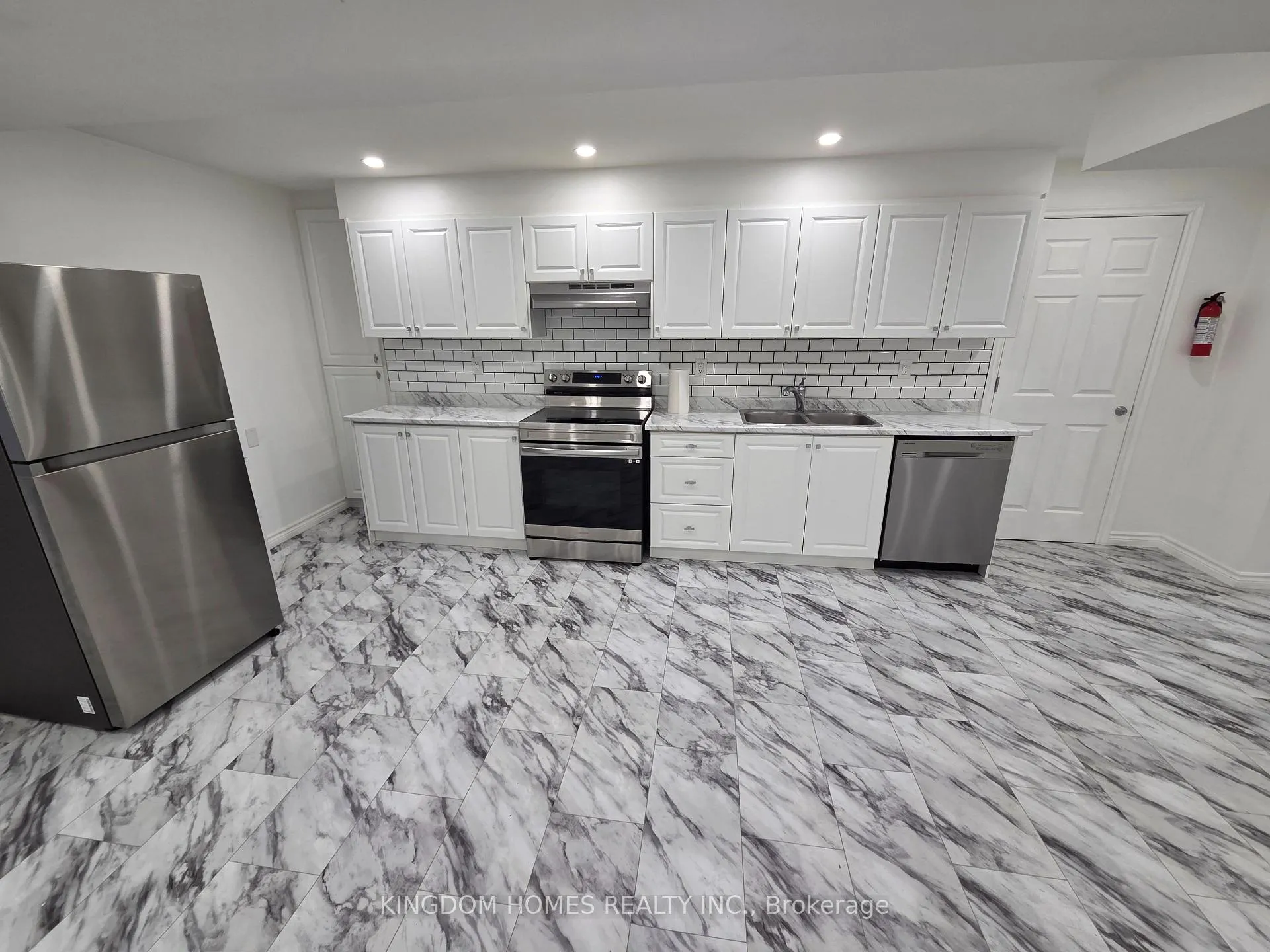 Photo 14 of Unit Basement, 122 Kennedy Boulevard, New Tecumseth, Alliston — HOMEH