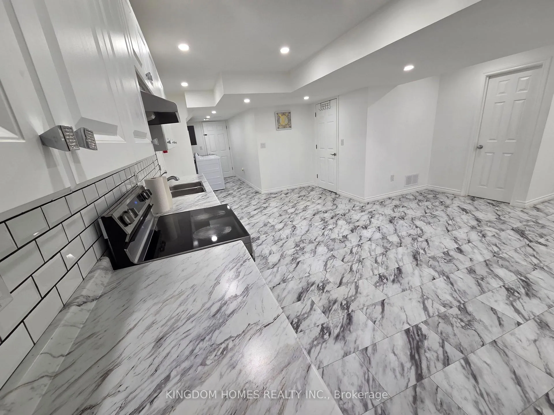 Photo 18 of Unit Basement, 122 Kennedy Boulevard, New Tecumseth, Alliston — HOMEH