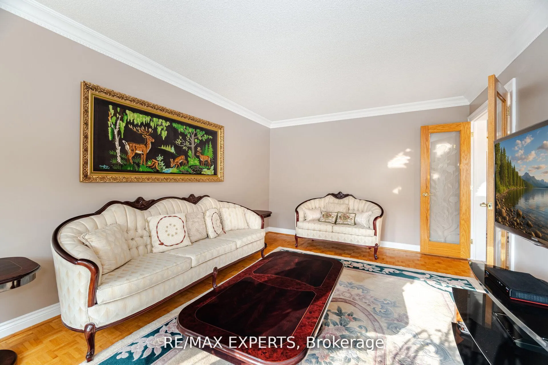 Photo 13 of 21 Williamsburg Lane, Vaughan, East Woodbridge — HOMEH
