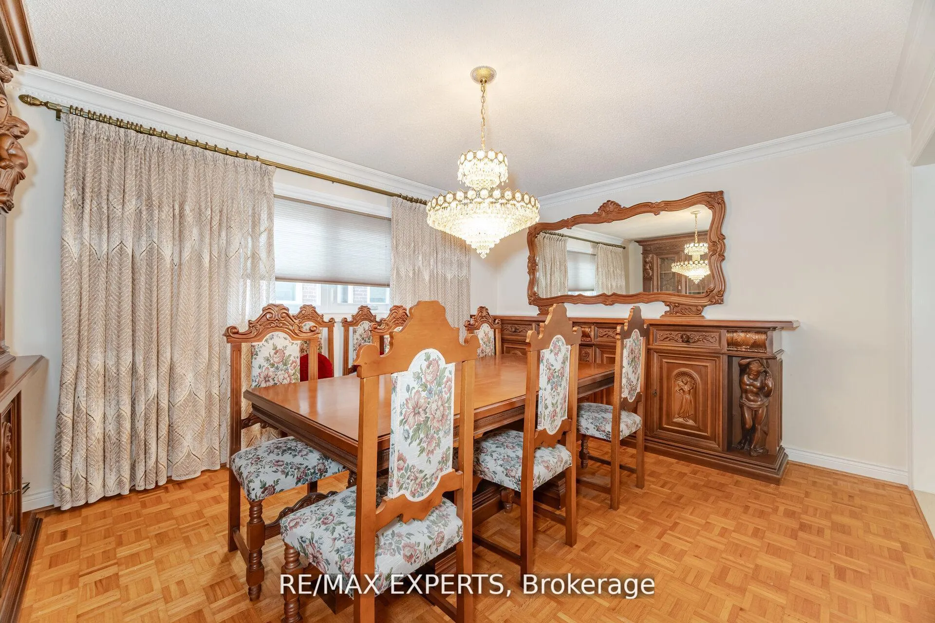 Photo 14 of 21 Williamsburg Lane, Vaughan, East Woodbridge — HOMEH