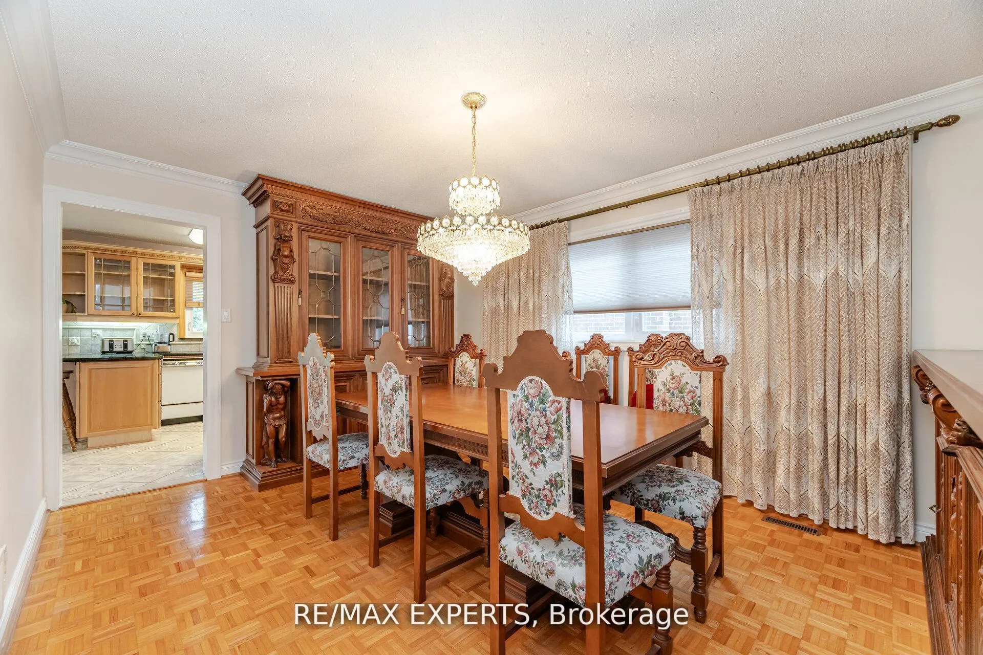 Photo 15 of 21 Williamsburg Lane, Vaughan, East Woodbridge — HOMEH