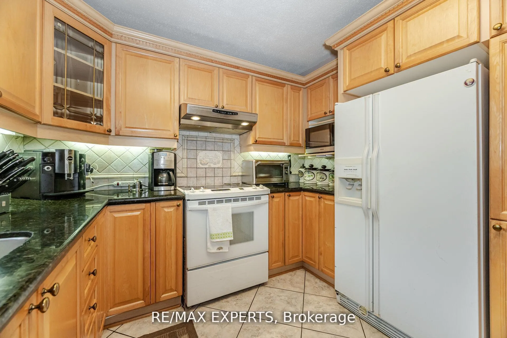 Photo 18 of 21 Williamsburg Lane, Vaughan, East Woodbridge — HOMEH