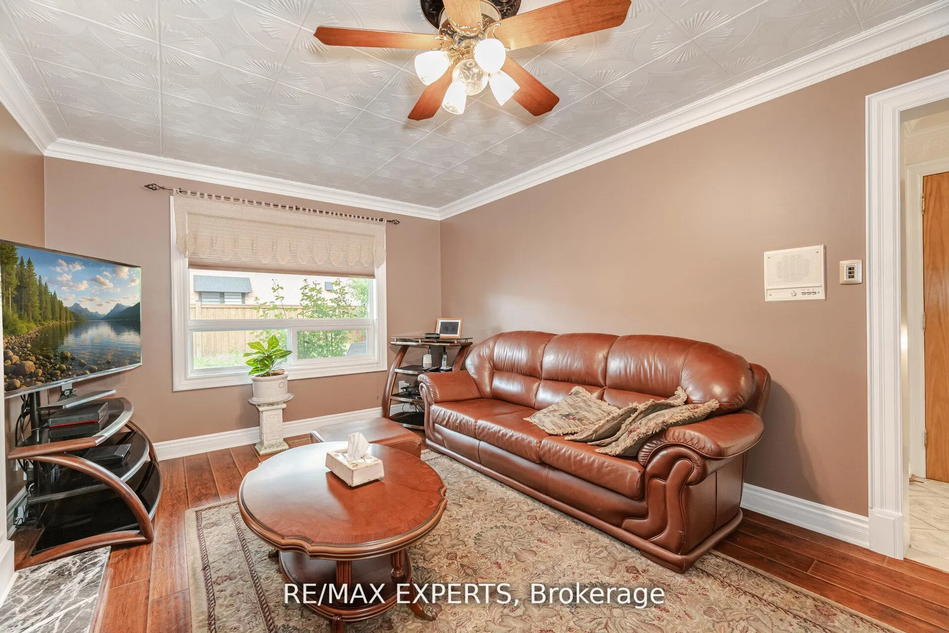 Photo 23 of 21 Williamsburg Lane, Vaughan, East Woodbridge — HOMEH