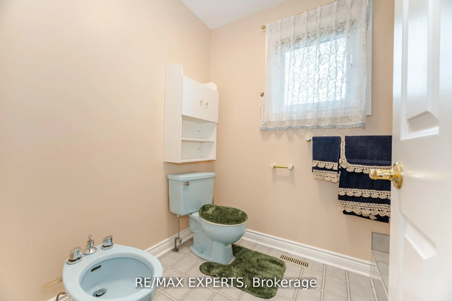 Photo 35 of 21 Williamsburg Lane, Vaughan, East Woodbridge — HOMEH