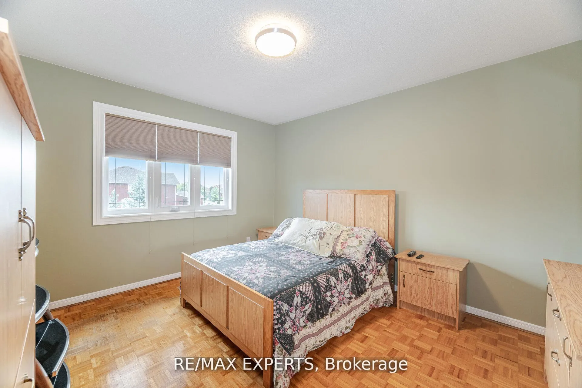 Photo 39 of 21 Williamsburg Lane, Vaughan, East Woodbridge — HOMEH