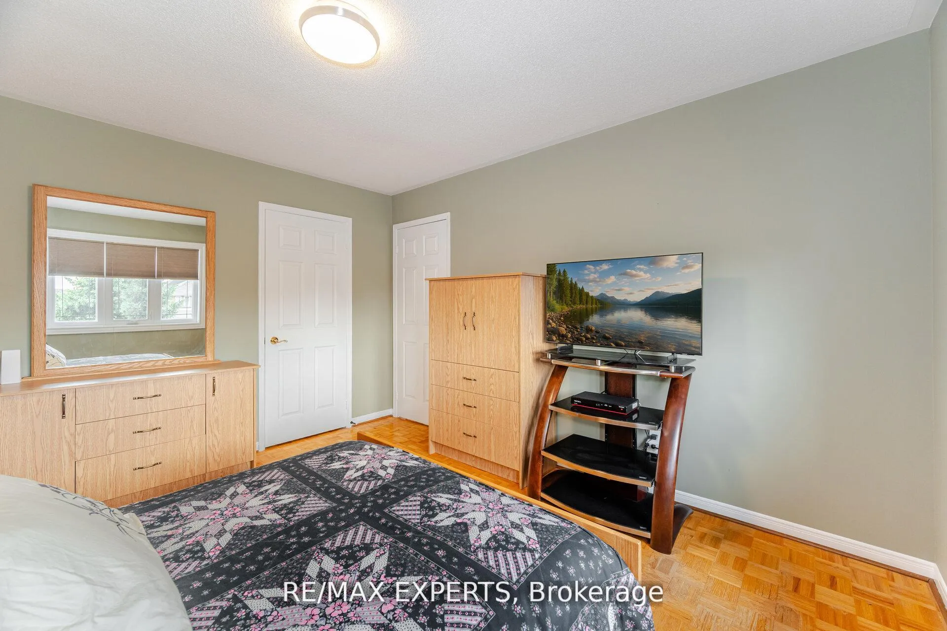 Photo 40 of 21 Williamsburg Lane, Vaughan, East Woodbridge — HOMEH