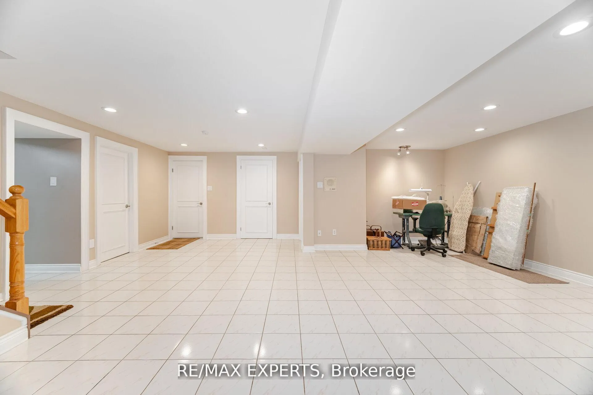 Photo 46 of 21 Williamsburg Lane, Vaughan, East Woodbridge — HOMEH